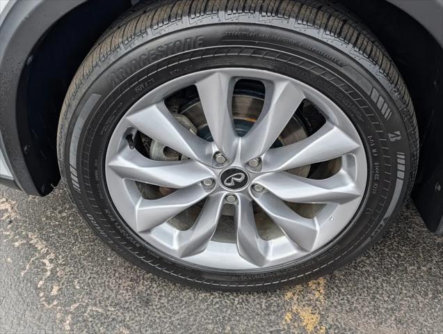 2019 INFINITI QX50 LUXE