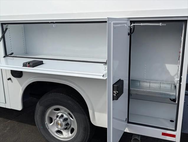 2026 Chevrolet Express Cutaway Work Van