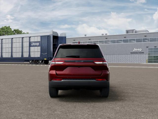 2026 Jeep Grand Cherokee Altitude 4x2