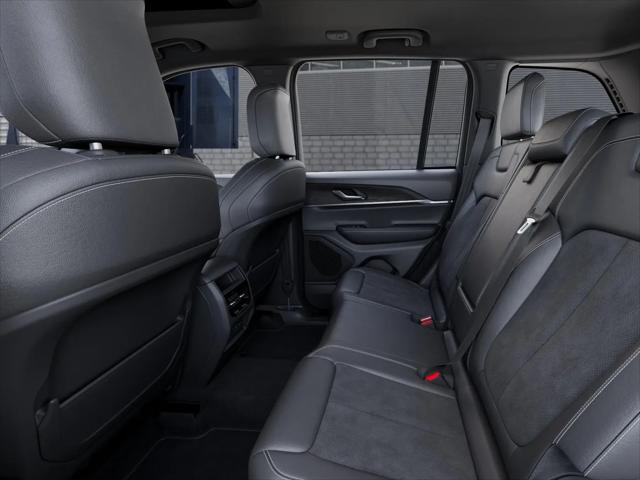 2026 Jeep Grand Cherokee Altitude 4x2