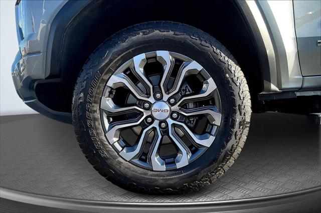 2024 GMC Canyon 4WD Denali