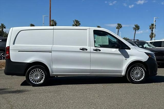 2023 Mercedes-Benz Metris Standard