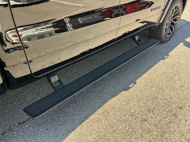 2026 Ram 1500 Limited Crew Cab 4x4 5'7" Box