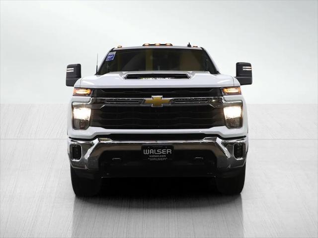 2024 Chevrolet Silverado 3500HD 4WD Double Cab Long Bed LT