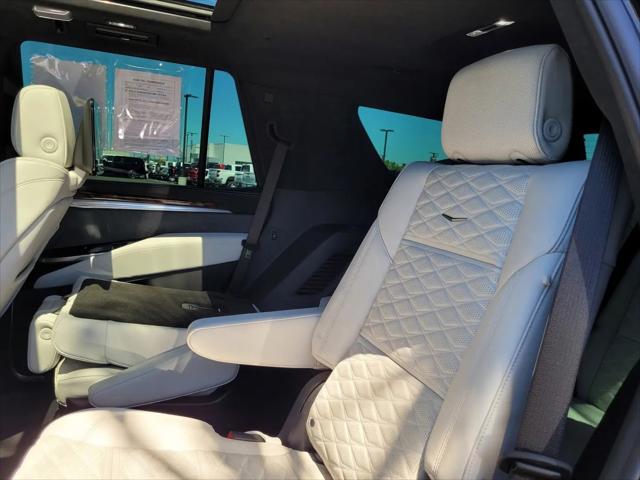 2025 Cadillac Escalade Sport Platinum
