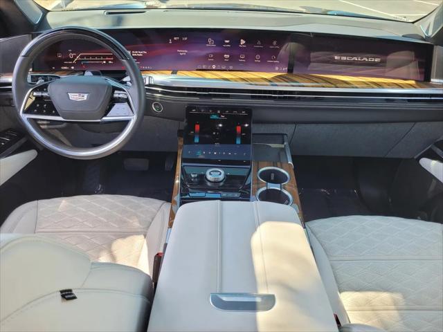2025 Cadillac Escalade Sport Platinum