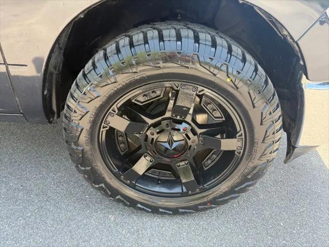 2021 Ram 1500 SLT Crew Cab 4x4 5'7" Box