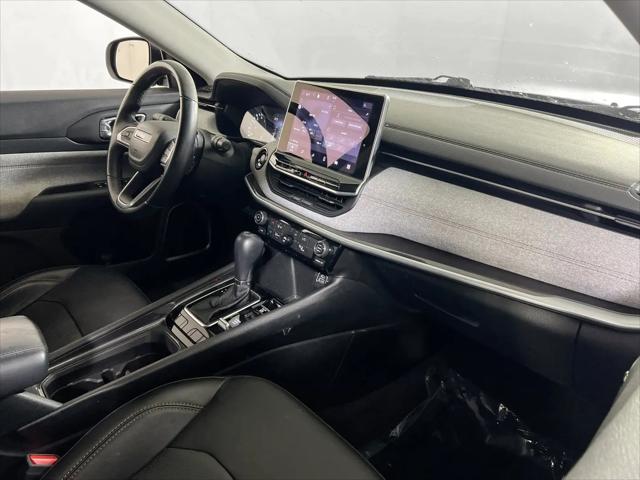 2022 Jeep Compass Latitude Lux 4x4
