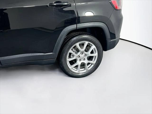 2022 Jeep Compass Latitude Lux 4x4