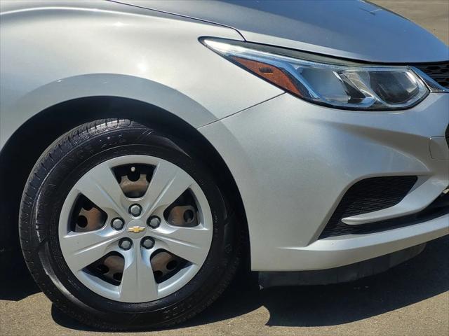 2017 Chevrolet Cruze LS Auto