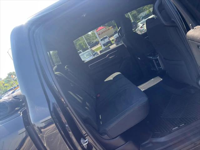 2019 Ram 1500 Big Horn/Lone Star Crew Cab 4x4 57 Box