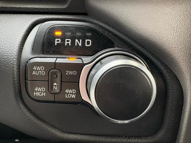 2019 Ram 1500 Big Horn/Lone Star Crew Cab 4x4 57 Box