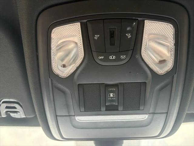 2019 Ram 1500 Big Horn/Lone Star Crew Cab 4x4 57 Box