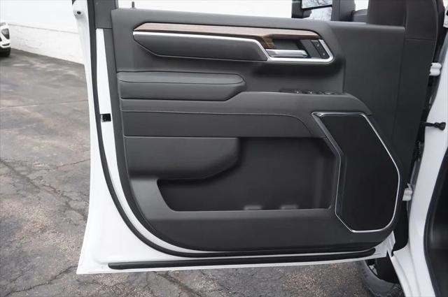 2026 Chevrolet Silverado 2500HD Crew Cab, Standard Bed, LT, 4WD