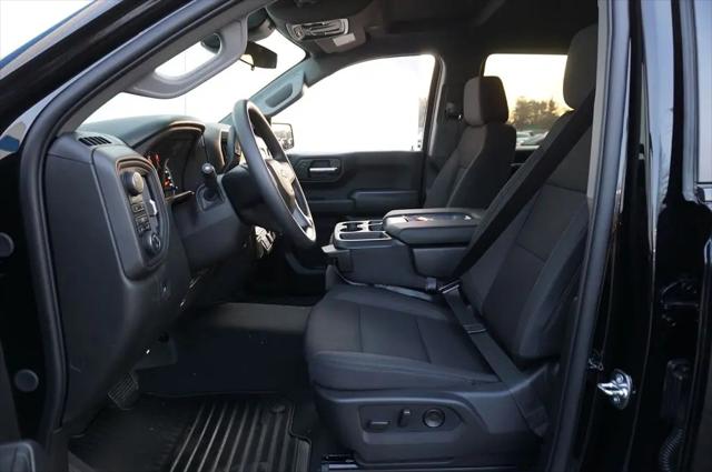 2026 Chevrolet Silverado 1500 4WD Crew Cab Standard Bed Custom Trail Boss