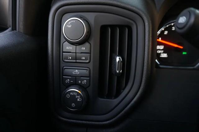 2026 Chevrolet Silverado 1500 4WD Crew Cab Standard Bed Custom Trail Boss