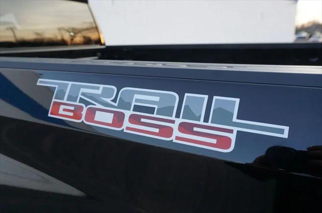 2026 Chevrolet Silverado 1500 4WD Crew Cab Standard Bed Custom Trail Boss