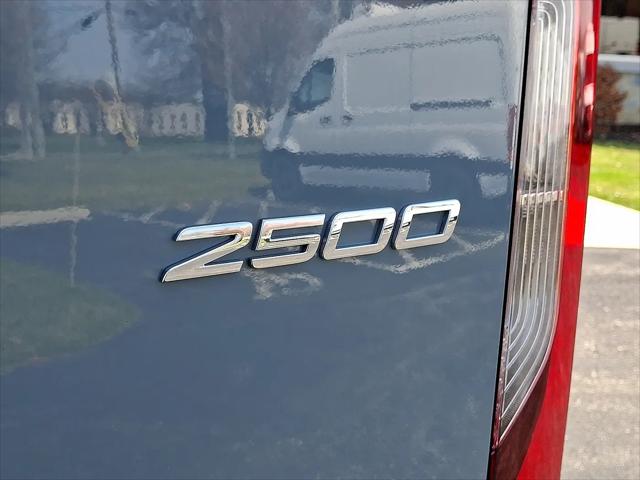 2024 Mercedes-Benz Sprinter 2500 Standard Roof 4-Cyl Diesel HO