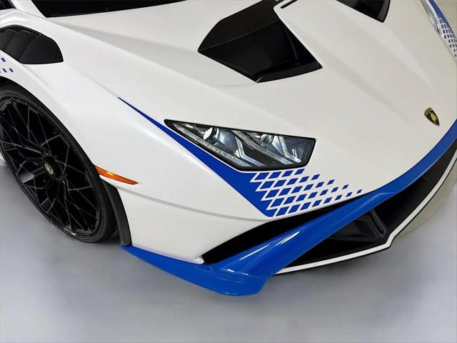 2022 Lamborghini Huracan Coupe