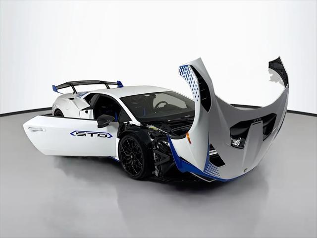 2022 Lamborghini Huracan Coupe