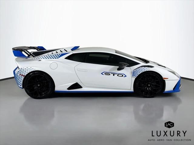 2022 Lamborghini Huracan Coupe