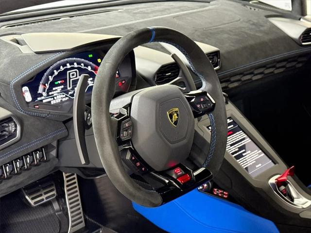 2022 Lamborghini Huracan Coupe