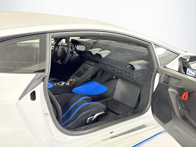 2022 Lamborghini Huracan Coupe