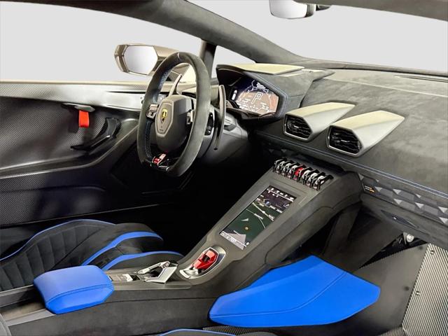 2022 Lamborghini Huracan Coupe