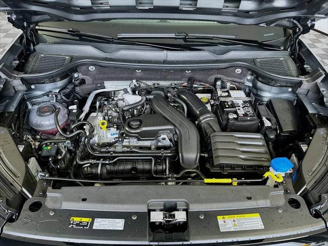2026 Volkswagen Taos SE