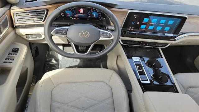 2026 Volkswagen Atlas SE with Technology