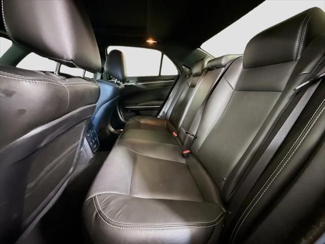 2022 Chrysler 300 S