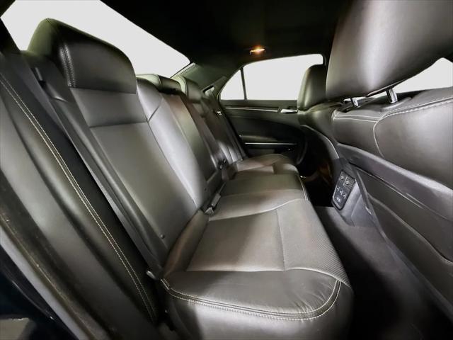 2022 Chrysler 300 S