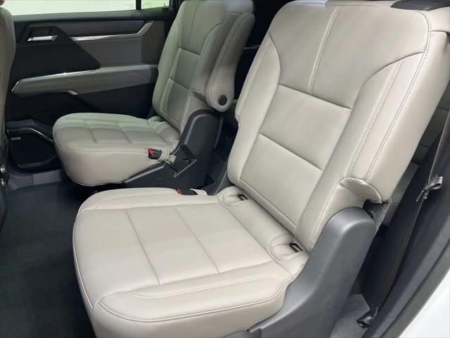 2026 GMC Acadia Elevation FWD
