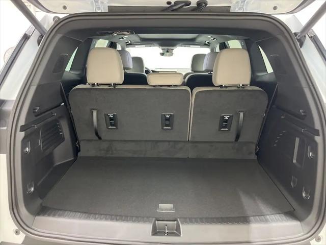 2026 GMC Acadia Elevation FWD