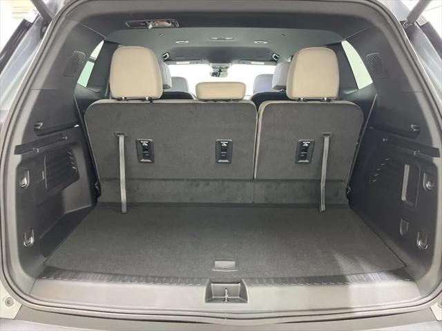 2026 GMC Acadia Elevation FWD
