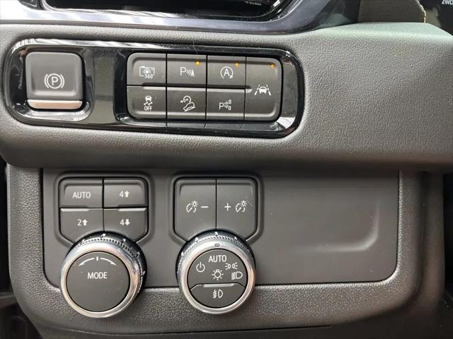 2026 GMC Yukon XL 4WD AT4