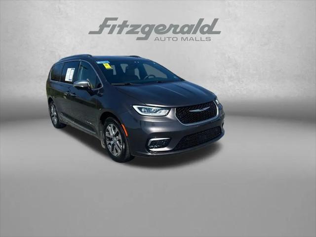 2023 Chrysler Pacifica Hybrid Pinnacle for sale in Chambersburg, PA