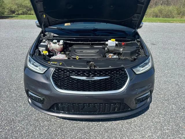 2023 Chrysler Pacifica Hybrid Pinnacle