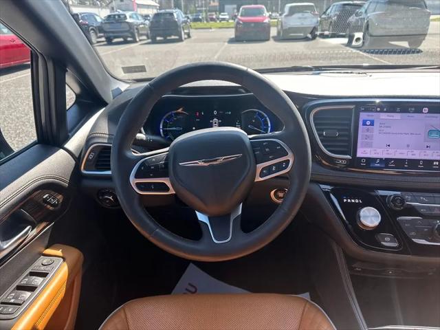 2023 Chrysler Pacifica Hybrid Pinnacle