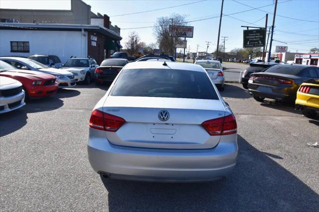 2014 Volkswagen Passat 2.5L SE