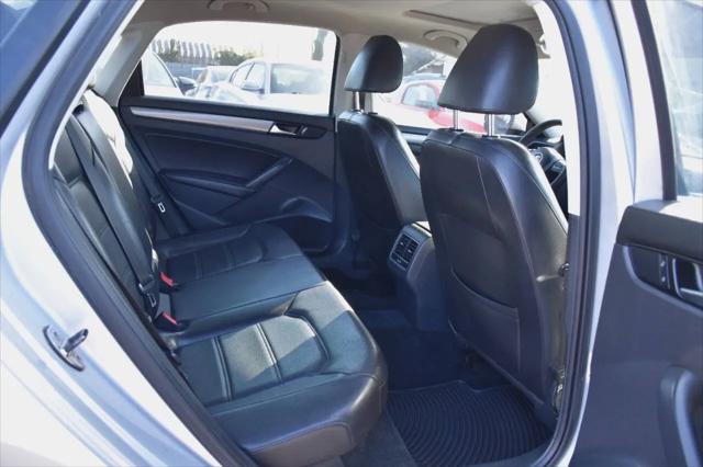 2014 Volkswagen Passat 2.5L SE