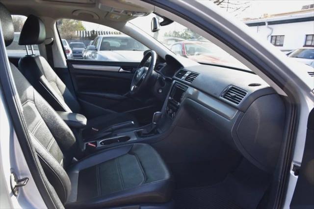 2014 Volkswagen Passat 2.5L SE