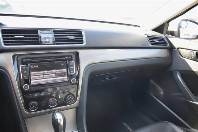 2014 Volkswagen Passat 2.5L SE