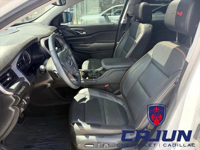2023 GMC Acadia AWD AT4