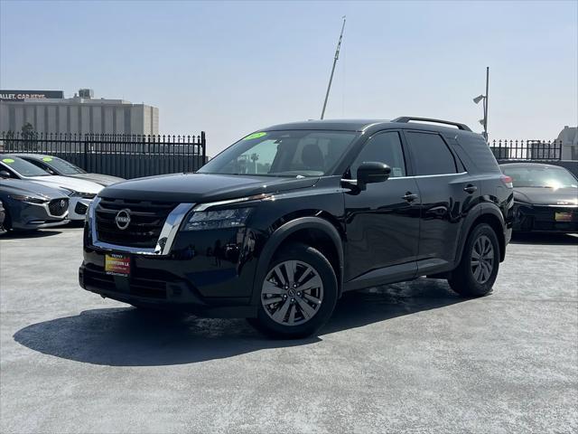 2025 Nissan Pathfinder SV FWD
