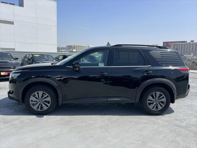 2025 Nissan Pathfinder SV FWD