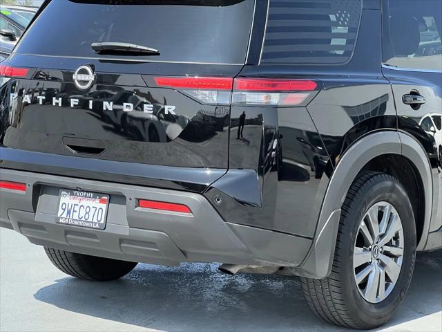 2025 Nissan Pathfinder SV FWD