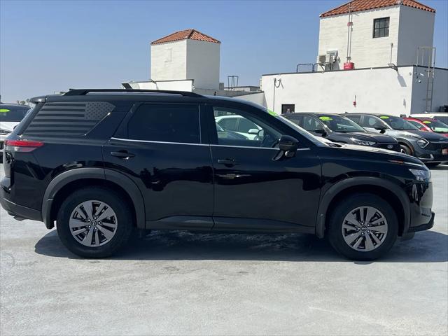 2025 Nissan Pathfinder SV FWD