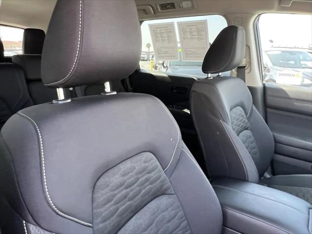 2025 Nissan Pathfinder SV FWD