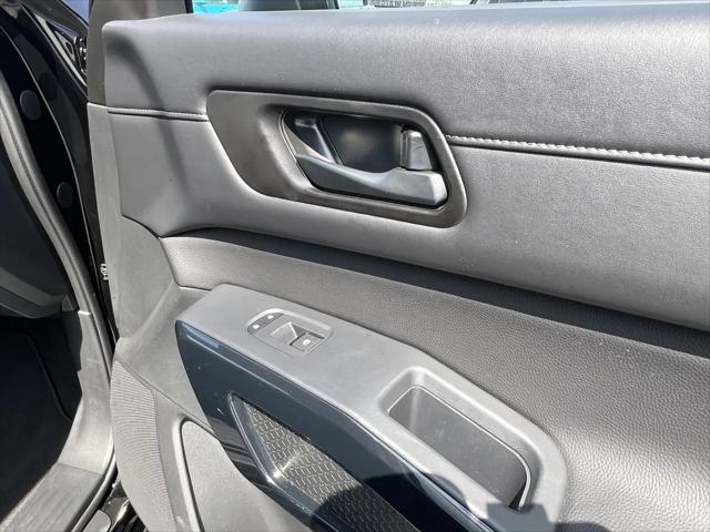 2025 Nissan Pathfinder SV FWD